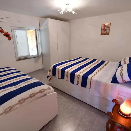 Holiday home Hrvace/split Riviera 7302 Markulin