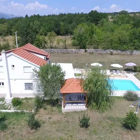 Holiday home Hrvace/split Riviera 7302 Markulin